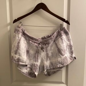 A Pea in the Pod shortie short 100% cotton maternity short size L